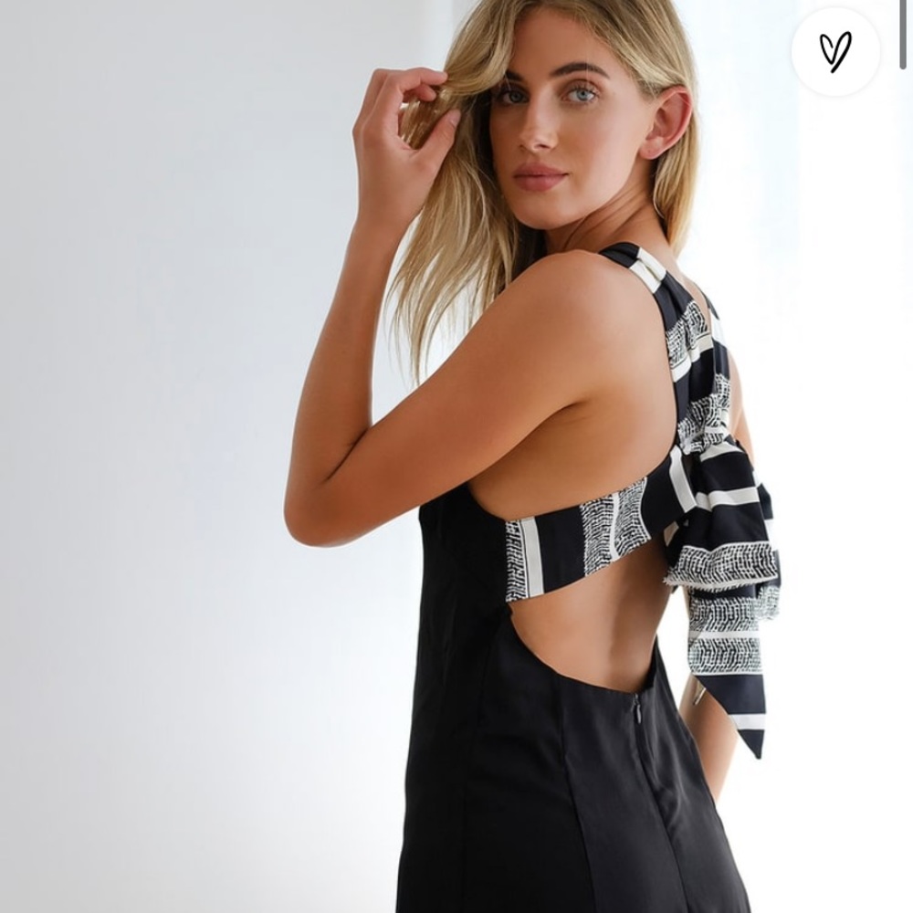NWOT Lulus dress